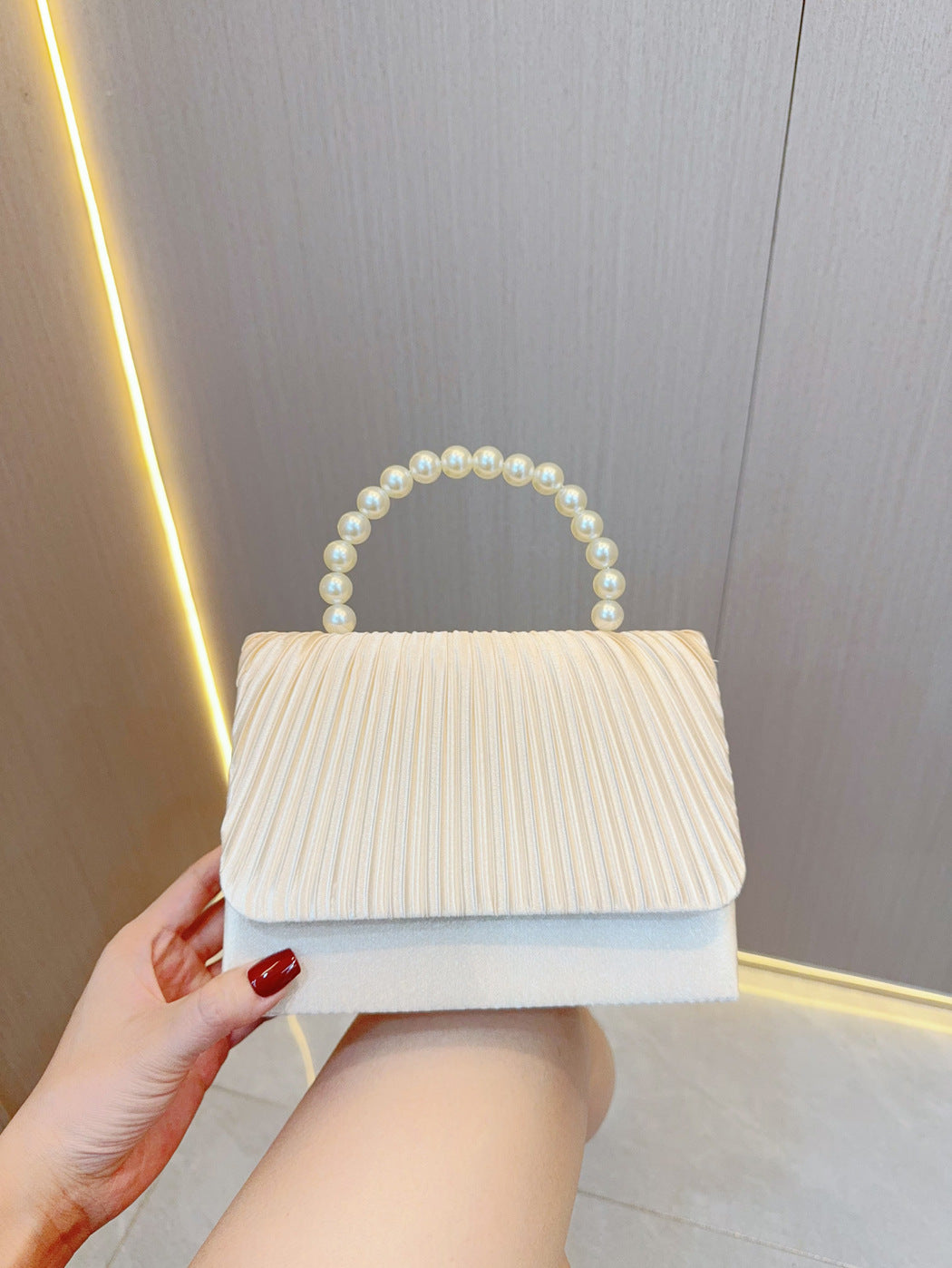 f64e5eb7f24538feb23fc6b04ed9957b