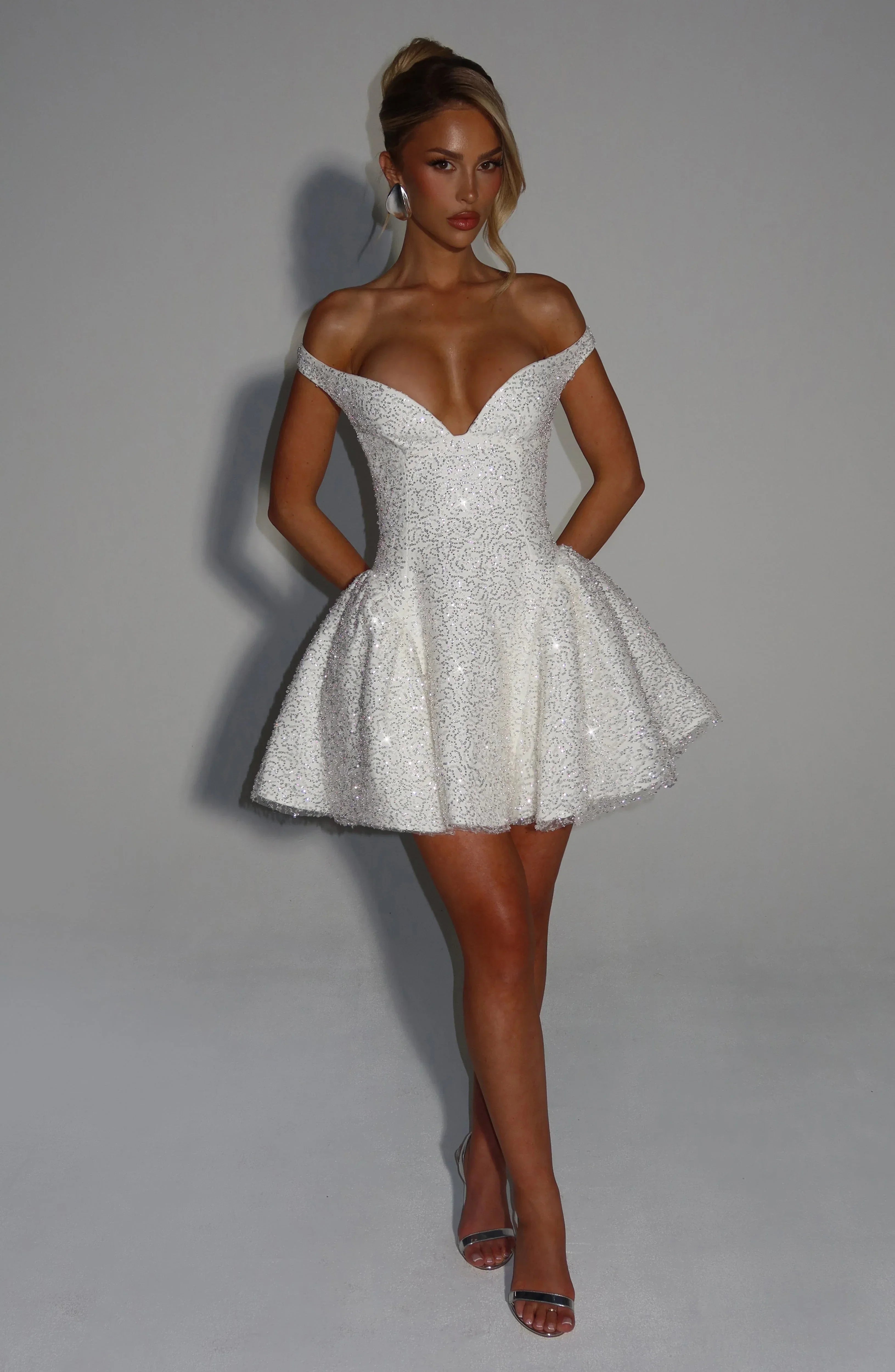 Women's Fashion Elegant Sequins Backless Dress Jovera Joyce