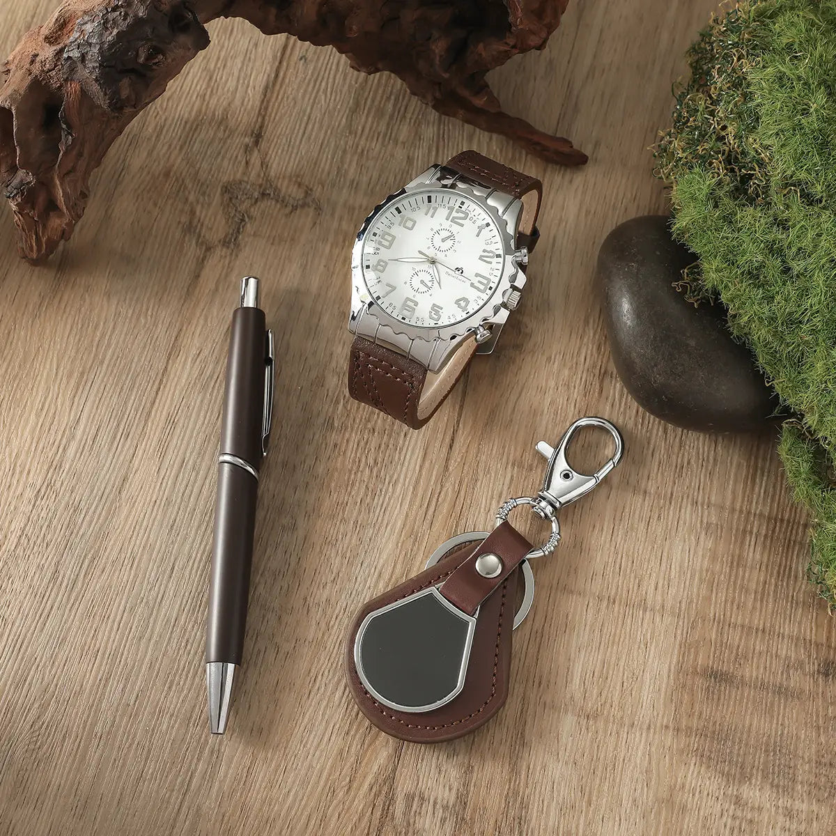 2025 Men's Brown Quartz Watch Wallet Belt Keychain Set
