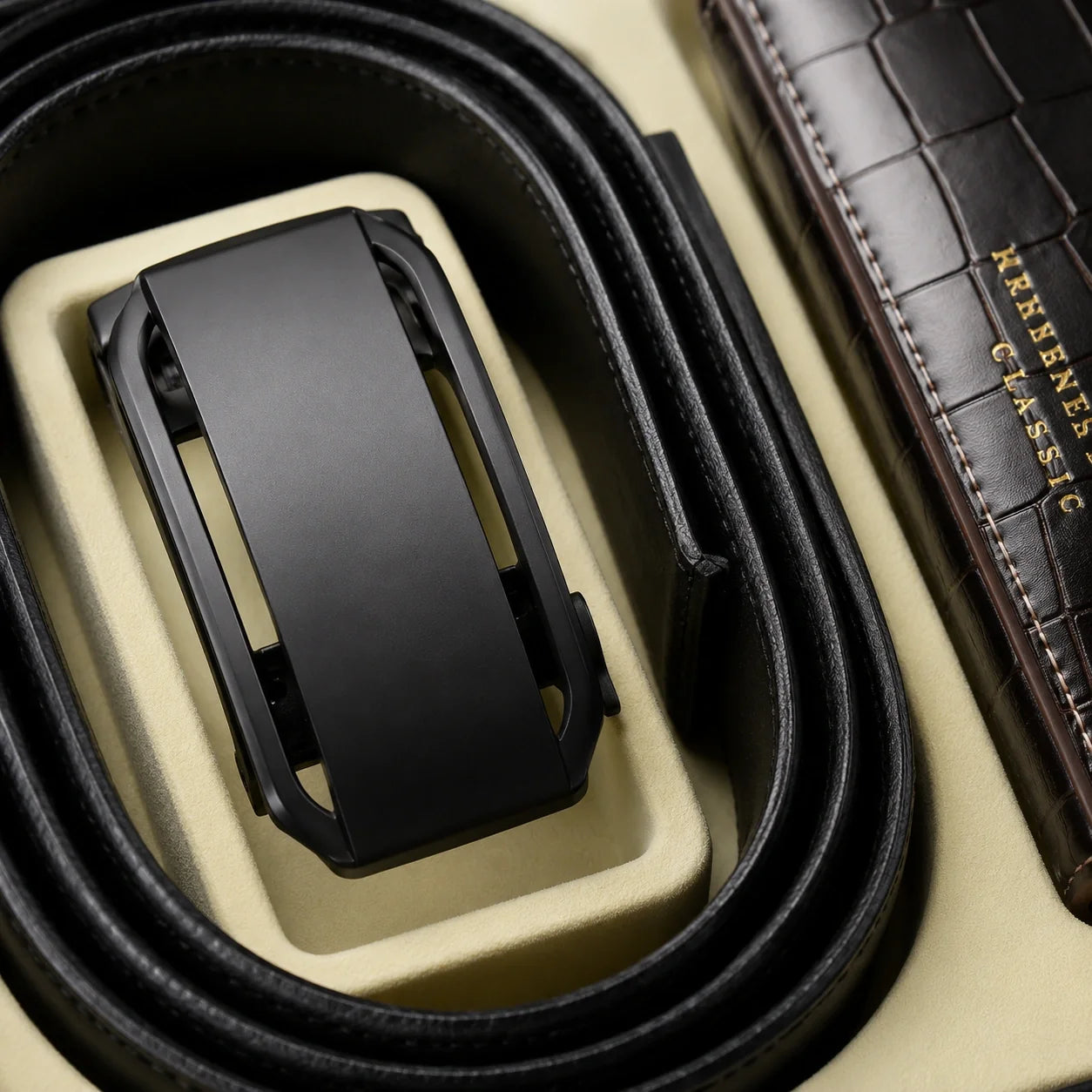 Jovera Joyce Montreux Croc-Embossed Belt &amp; Wallet Presentation Set